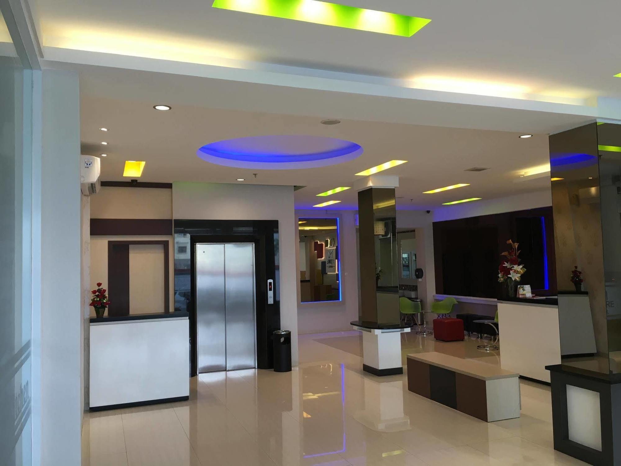 Hotel Msquare Palembang Zewnętrze zdjęcie
